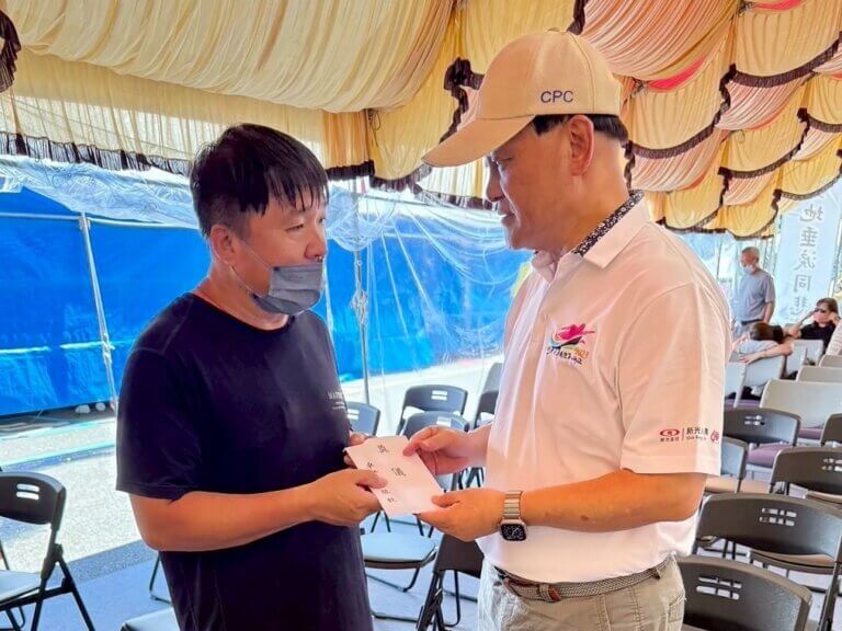 Read more about the article 季總協調官代表卓揆敬致奠儀 慰問花蓮馬太鞍溪堰塞湖溢流事件罹難者家屬