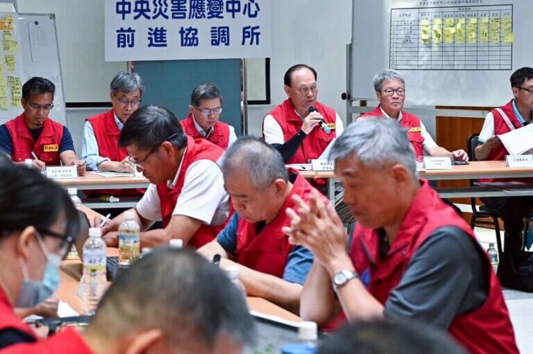 Read more about the article 季總協調官：協助花蓮完善疏散撤離應變收容計畫、以「對農民最有利、對農業經營最永續」原則啟動農田再生復育