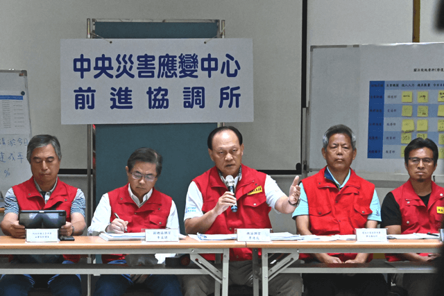 Read more about the article 季總協調官：全力搜救失聯民眾、全面清理災區側溝、加速佛祖街清淤作業